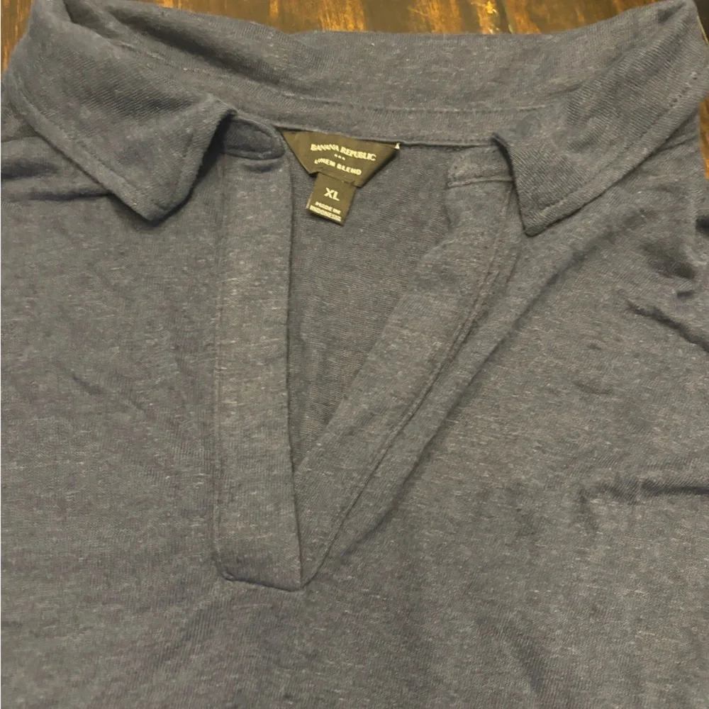 Banana Republic Linen Blend Shirt in Dark Blue— size xl
